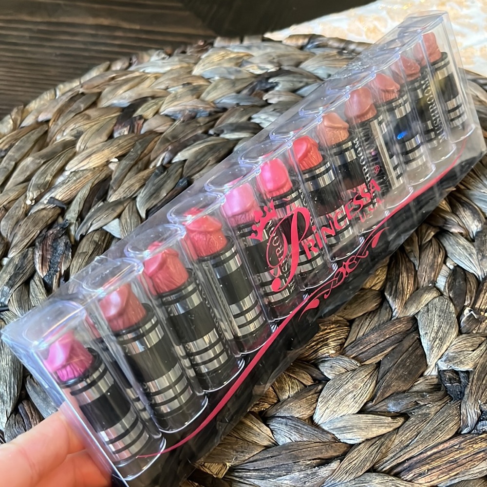 Princessa mushroom bachelorette lipstick